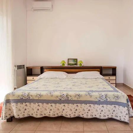 Apartment In Rovinj/istrien 11528 Rovinj